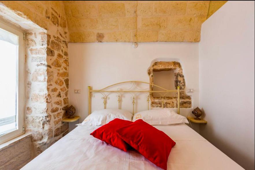 La Finestra Dimora Charme Hotel Ceglie Messapica Bagian luar foto