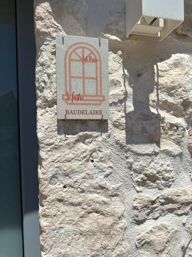La Finestra Dimora Charme Hotel Ceglie Messapica Bagian luar foto